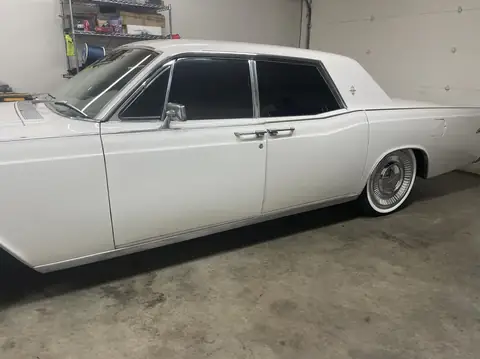 1969 Lincoln Continental window tint: 5% rear, 35% fronts (view 2)