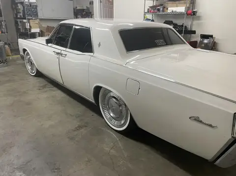1969 Lincoln Continental window tint: 5% rear, 35% fronts (view 4)