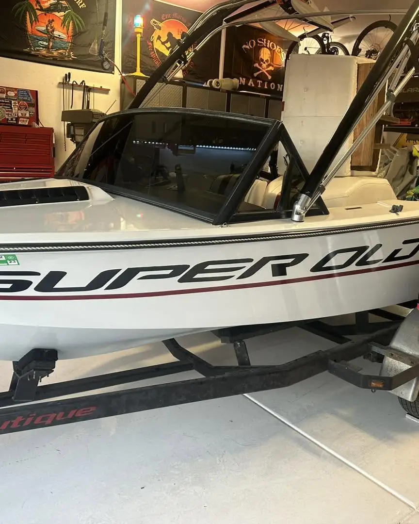 1984 Nautique ski boat window tint: Windshield and sides in 20% Nano Ceramic Pro (view 3)