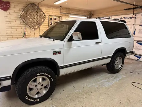 1987 Chevy Blazer window tint: Removal on front doors and rear hatch, 3% rear 3 windows and sun strip, 15% front doors