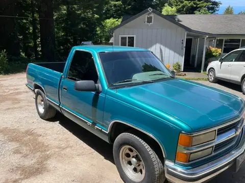1995 Chevy C1500 window tint: 5% on rear windshield, 5% doors, 8in sun strip (view 3)