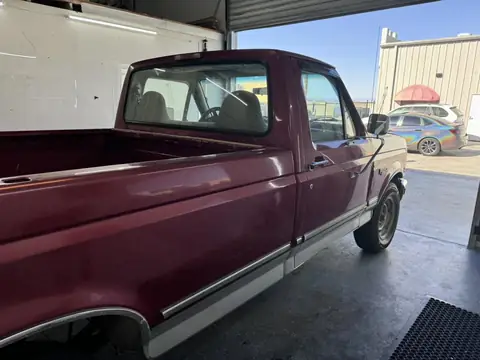 1996 Ford F-250 window tint: 5% back glass, 15% sides