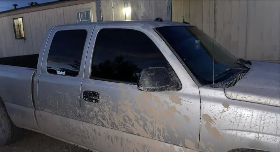 2004 Chevy Silverado window tint: 5% all around, 9inch sun strip 5% (view 3)