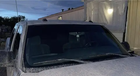 2004 Chevy Silverado window tint: 5% all around, 9inch sun strip 5% (view 4)