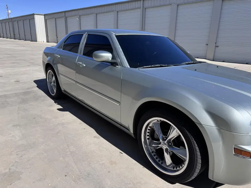 2006 Chrysler 300 window tint: 5% C-IR sides and rear, 35% C-IR full windshield (view 3)