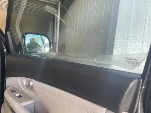 2008 Lexus RX350 window tint: Removed old faded peeling tint from front 2 windows, 15% Standard reinstalled (view 2)