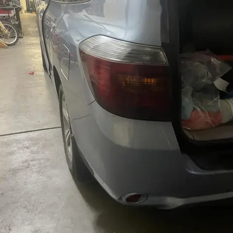 2008 Toyota Highlander smoked taillights: Premium Plus super gloss dark smoke on the taillights