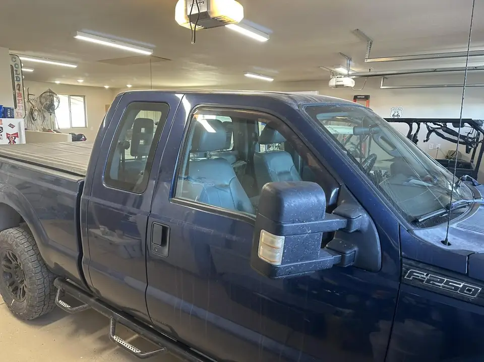 2011 Ford F-250 Super Duty window tint: Premium 20% rear three windows, Premium 35% front side windows (view 3)