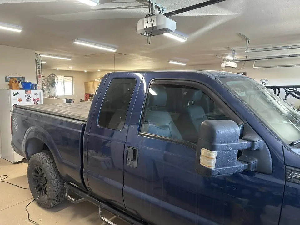 2011 Ford F-250 Super Duty window tint: Premium 20% rear three windows, Premium 35% front side windows (view 4)