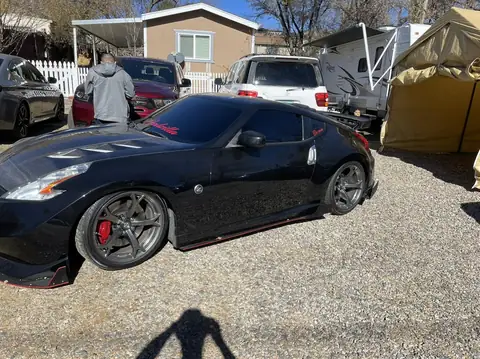 2013 Nissan 370Z window tint: Stripped front doors, Premium 5% installed, Premium 5% full windshield (view 4)