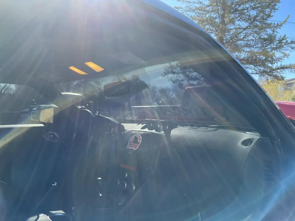2013 Nissan 370Z window tint: Stripped front doors, Premium 5% installed, Premium 5% full windshield (view 6)