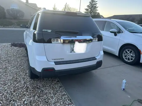 2014 GMC Terrain smoked taillights: Dark smoke taillights