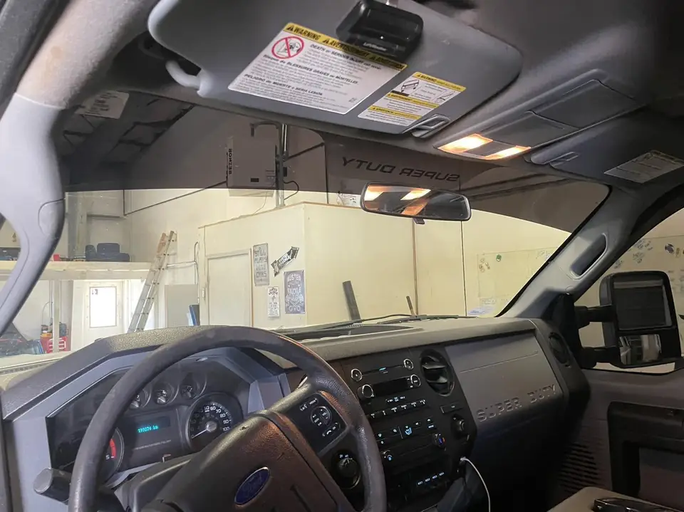 2015 Ford F-350 window tint: Premium 5% rear 3 windows, Premium 15% front windows, 5% windshield strip (view 4)