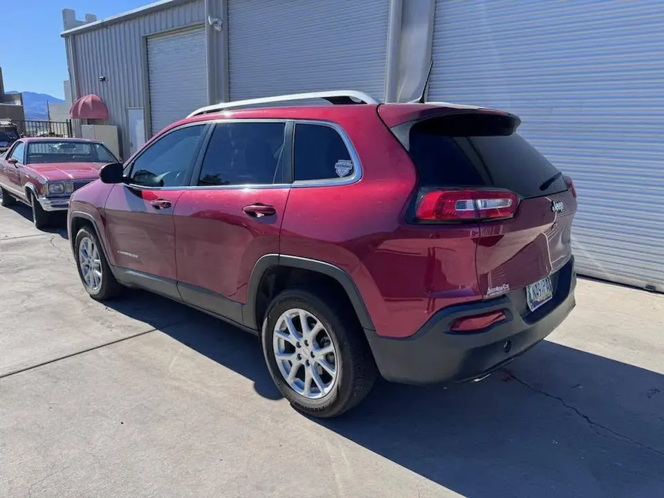 2017 Jeep Cherokee window tint: 35% Sides and Rear (view 3)