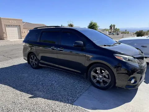 2017 Toyota Sienna window tint: 15% front doors, 50% full windshield
