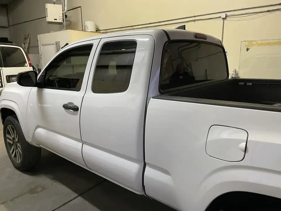 2017 Toyota Tacoma window tint: 20% rear, 25% front doors, 5% windshield strip (view 3)