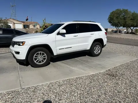 2019 Jeep Cherokee window tint: Remove front 2 doors, New 5% all sides and rear