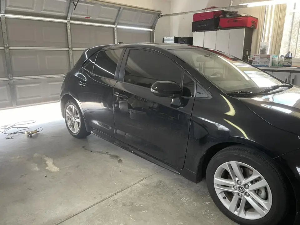 2019 Toyota Corolla SE window tint: 20% Front roll ups, 5% rear doors and hatch (view 2)
