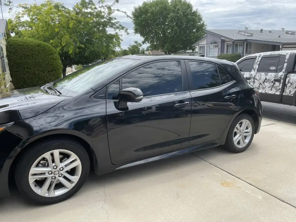 2019 Toyota Corolla SE window tint: 20% Front roll ups, 5% rear doors and hatch (view 3)