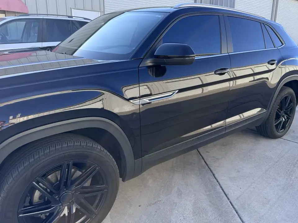 2020 VW Atlas window tint: 5% Rear half over factory privacy glass, 15% front doors (view 2)