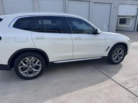 2022 BMW X3 window tint: 35% Front Two Doors (view 4)