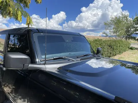 2022 Ford Bronco window tint: 5% Premium rear sides and hatch, 15% Premium front side windows, 5% sunstrip (view 4)