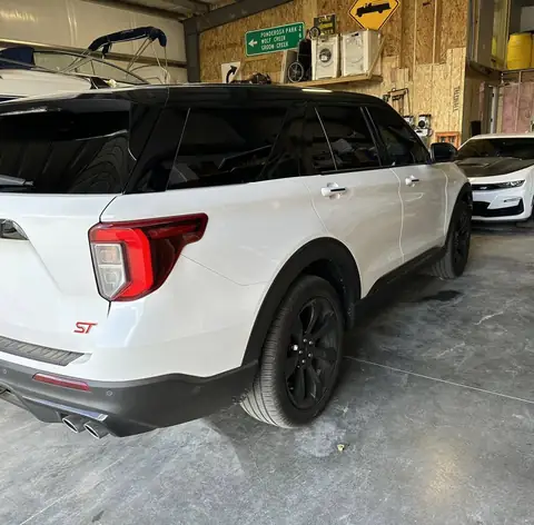 2022 Ford Explorer ST window tint: 20% all around, 5% windshield strip