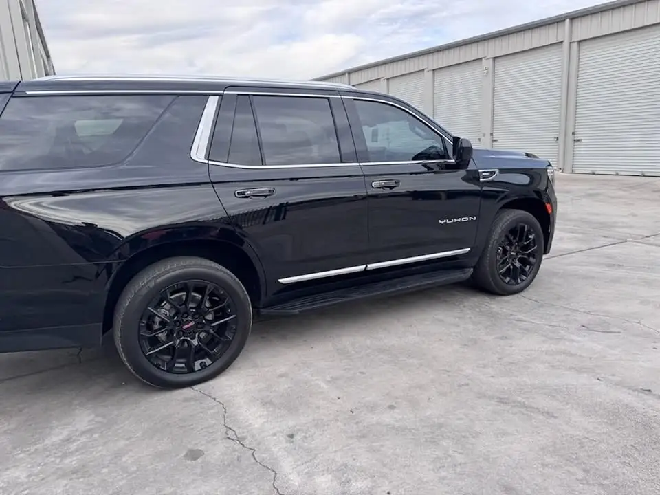 2023 GMC Yukon window tint: 35% front two doors, 5% Windshield Visor (view 3)