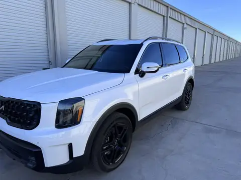 2024 Kia Telluride window tint: 5% C-IR over rear half privacy windows, 15% C-IR front doors, 5% sunstrip (view 2)