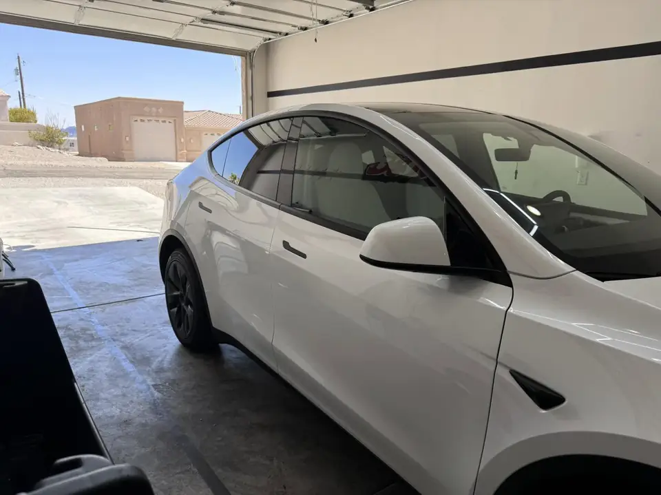 2024 Tesla Model Y window tint: 15% Carbon Ceramic sides and rear (view 3)
