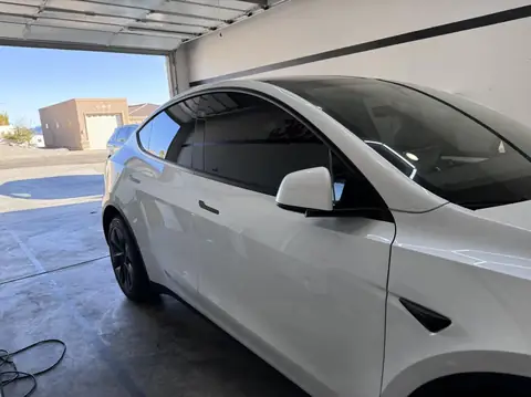 2024 Tesla Model Y window tint: 15% Carbon Ceramic sides and rear (view 4)