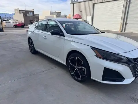 2025 Nissan Altima SR window tint: 15% sides and rear (view 3)