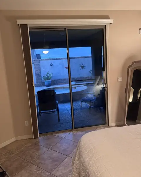 Bedroom sliding door in 20% non-reflective film: Flat glass action this evening, Installed Geoshield lunar 20% non reflective on this bedroom slider (view 3)