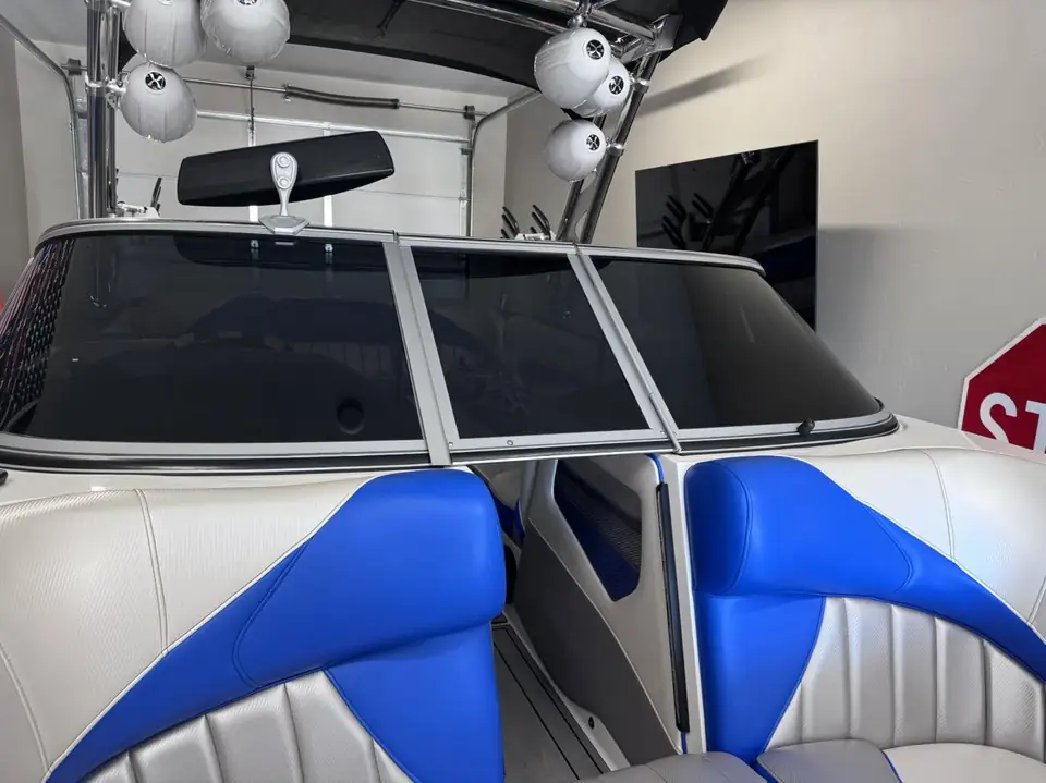 Boat windshield in 5% carbon ceramic: Getting your windows tinted is not always just for heat rejection today we wrapped this full windshield with (view 2)