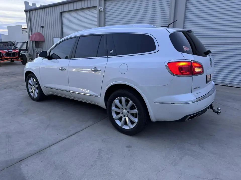 Buick Enclave window tint: 5% over rear half privacy windows, 15% front doors, 50% full windshield, 5% sunstrip (view 3)