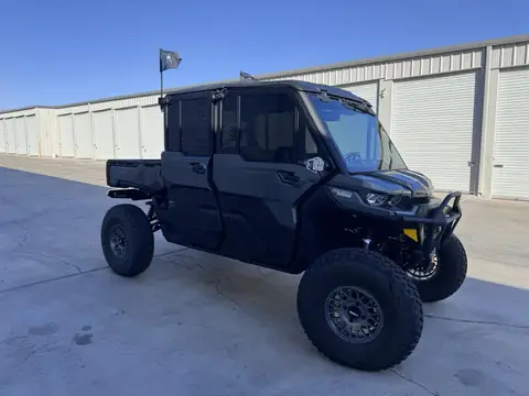 Can-Am Defender HD10 window tint: 5% C-IR Rear half and sunstrip, 20% C-IR front doors