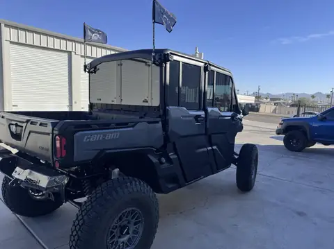 Can-Am Defender HD10 window tint: 5% C-IR Rear half and sunstrip, 20% C-IR front doors (view 2)