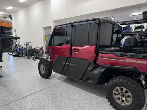 Can-Am Defender window tint: 5% Carbon Ceramic rear doors and rear window, 20% Carbon Ceramic front windows, 5% sun strip (view 3)