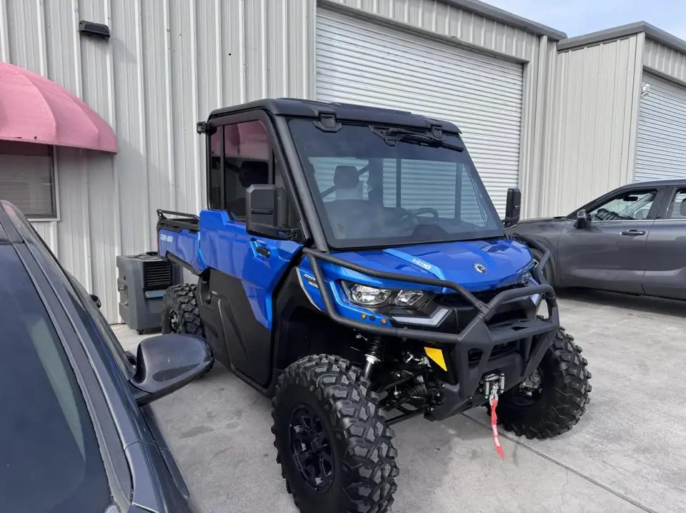 Can-Am Defender window tint: 25% C-IR sides and rear window, 5% sunstrip (view 3)