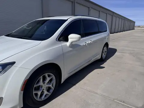 Chrysler Pacifica window tint: 5% C-IR rear half and sunstrip, 35% C-IR front doors and pockets (view 2)
