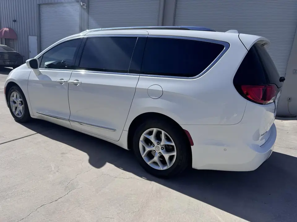 Chrysler Pacifica window tint: 5% C-IR rear half and sunstrip, 35% C-IR front doors and pockets (view 3)