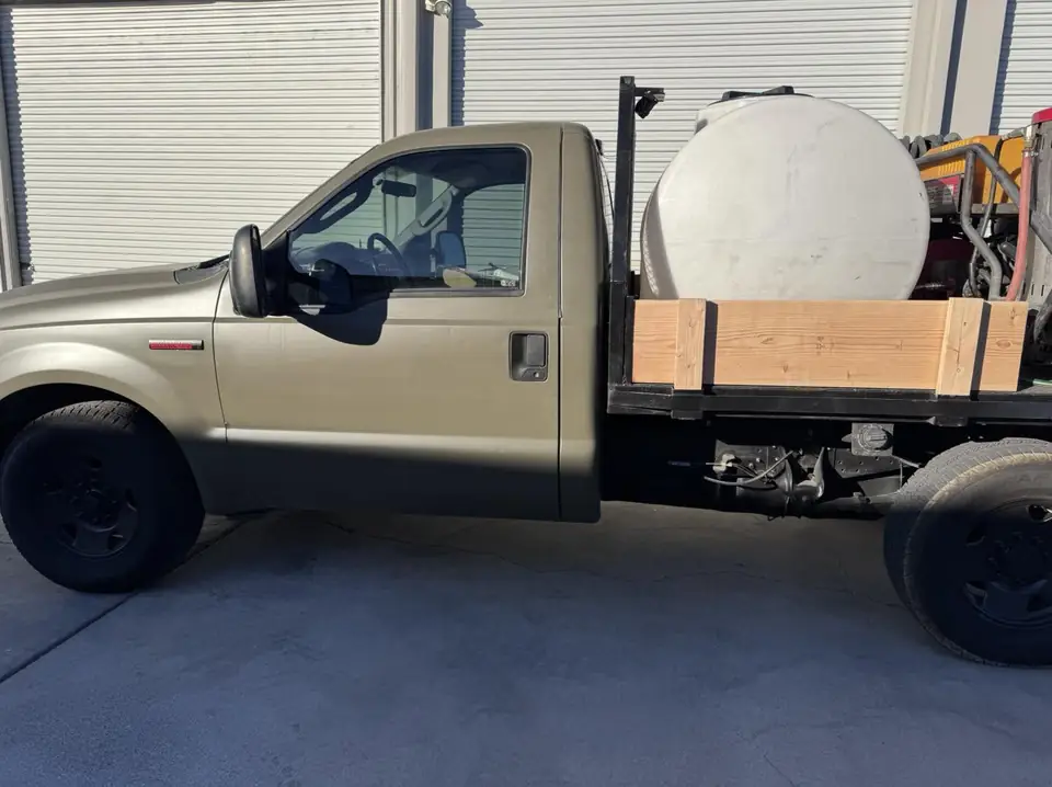 Ford F-250 single cab window tint: 5% C-IR rear window, 35% C-IR side windows (view 2)