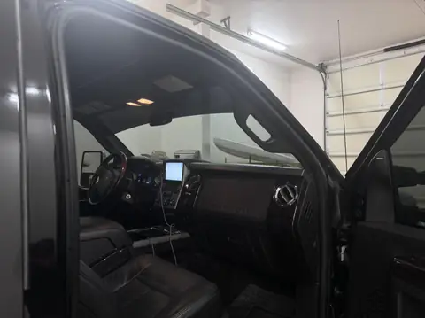 Ford F-350 windshield tint: 50% carbon ceramic full windshield, 5% windshield strip (view 3)