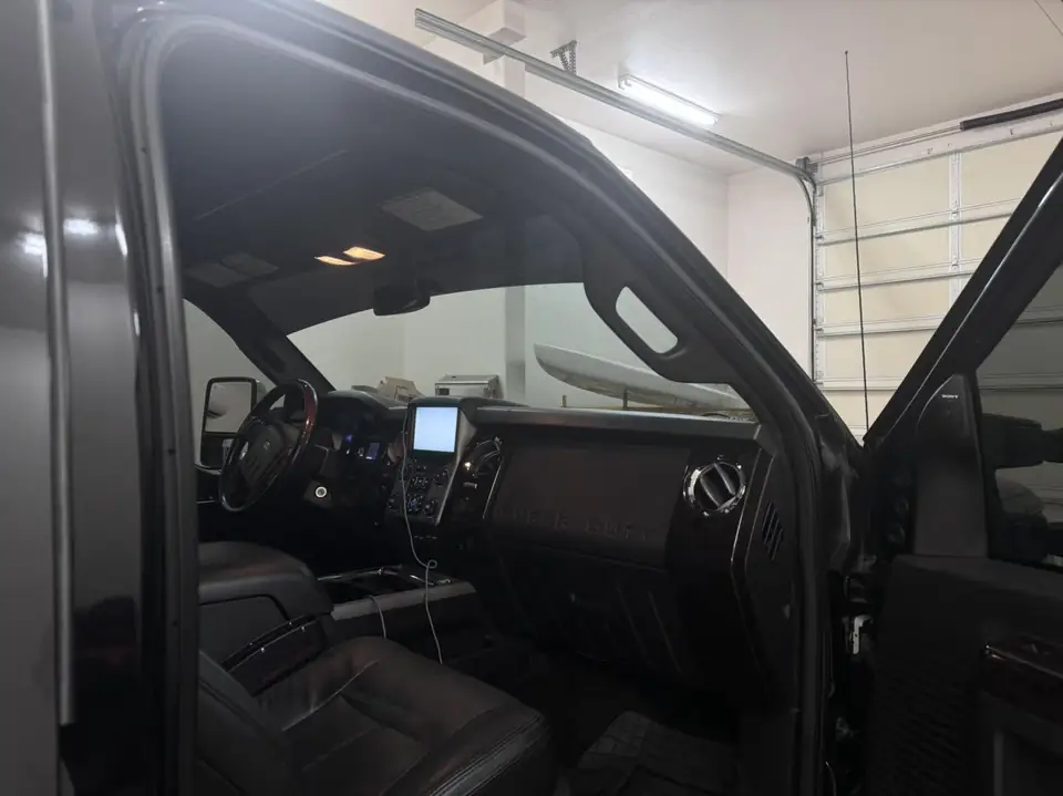 Ford F-350 windshield tint: 50% carbon ceramic full windshield, 5% windshield strip (view 3)