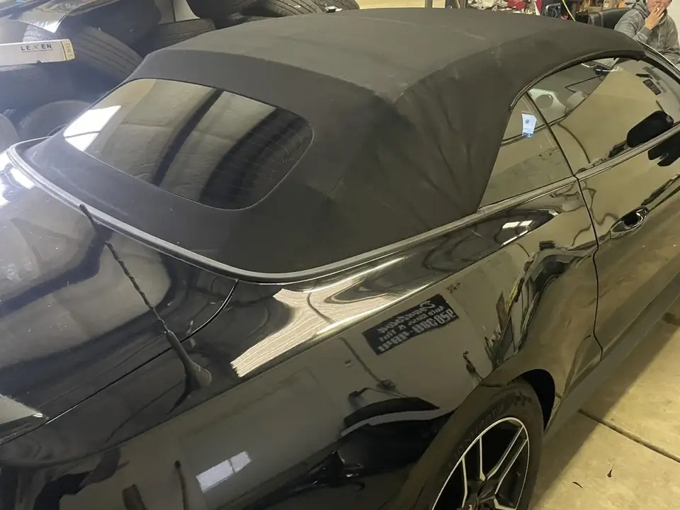 Ford Mustang window tint: Standard 5% rear 3 windows, Standard 20% fronts, 5% sunstrip (view 4)