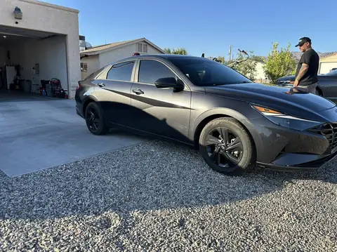 Hyundai Elantra window tint: 5% all sides and rear, 5% windshield strip (view 3)