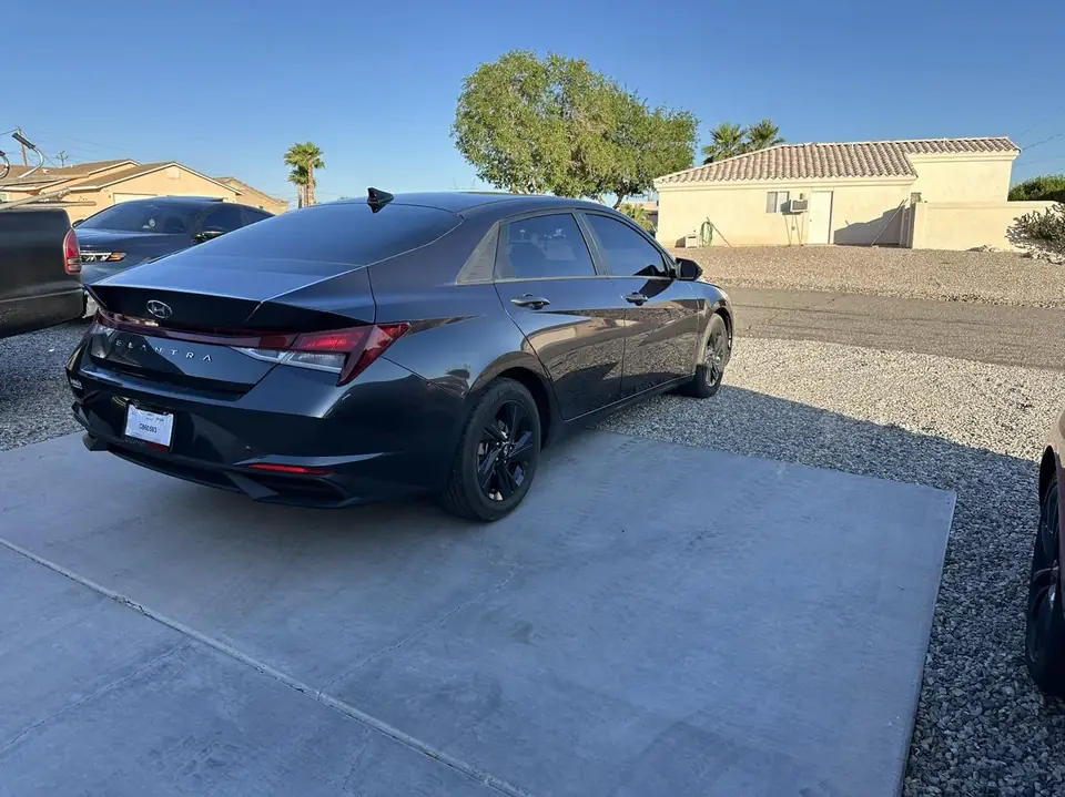Hyundai Elantra window tint: 5% all sides and rear, 5% windshield strip (view 4)