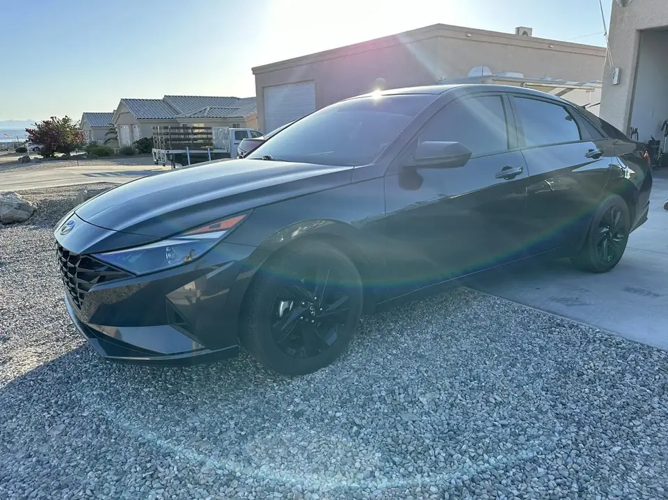Hyundai Elantra window tint: 5% all sides and rear, 5% windshield strip (view 5)