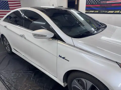 Hyundai Sonata window tint: 5% for the rear half, 25% for the front doors, 5% sunstrip