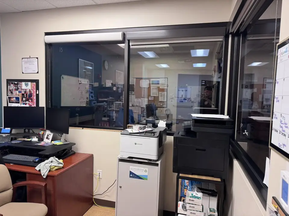 Interior office windows in 5% reflective film: Window film for interior office privacy....ABSOLUTELY, Installed a 5% reflective film on these 2 (view 4)